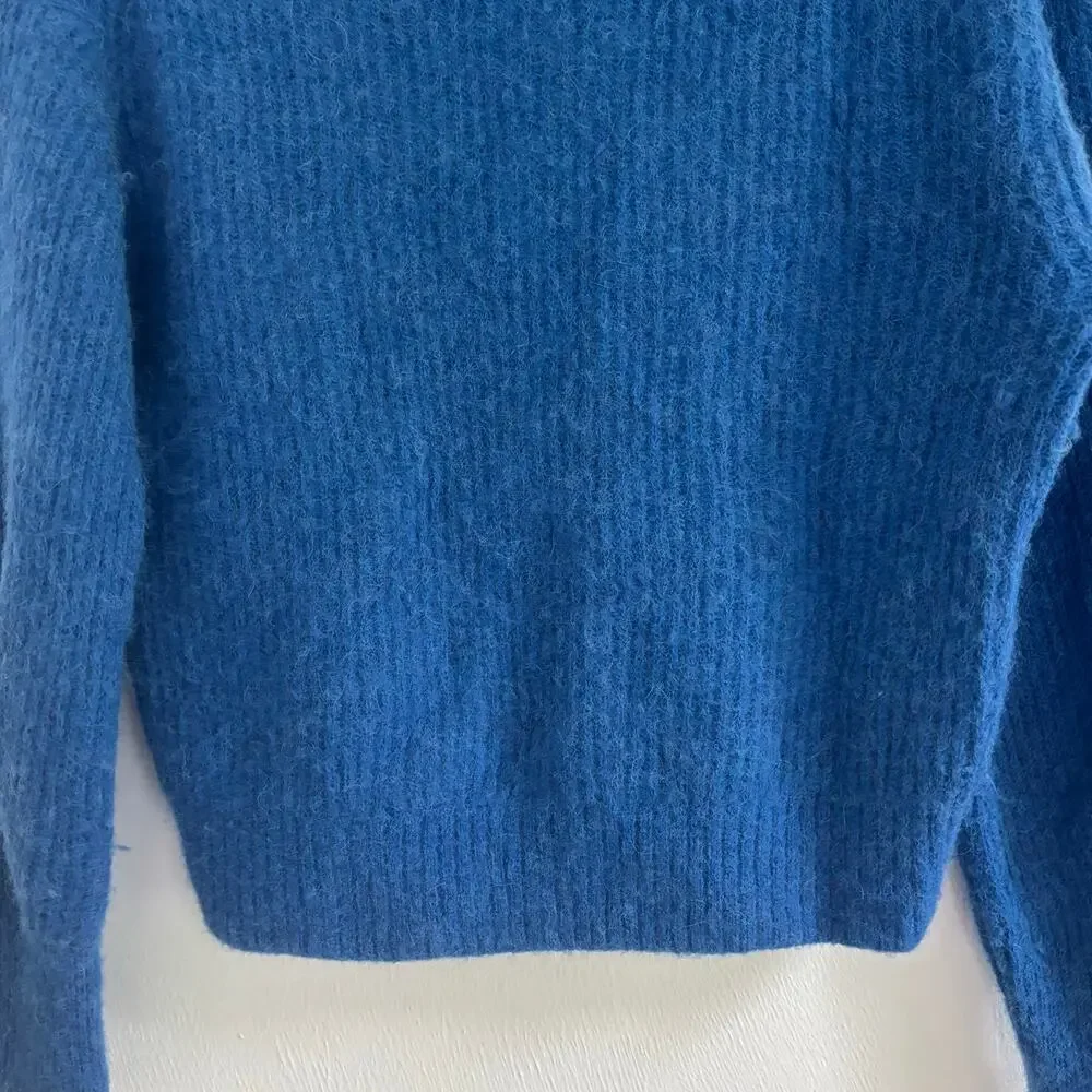 Everlane Alpaca Blend Crew Neck Sweater S Blue Fuzzy Knit Pullover Merino Wool